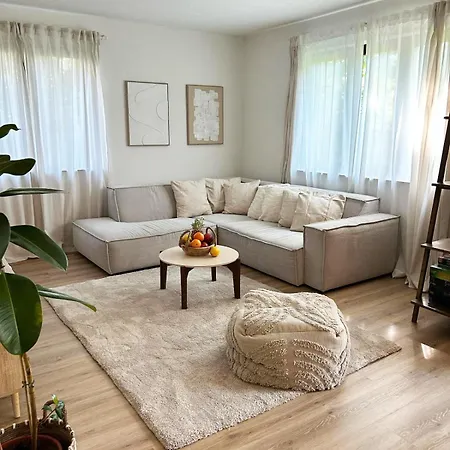 Stylische Designwohnung Direkt Am Schloss Mit 80 M2